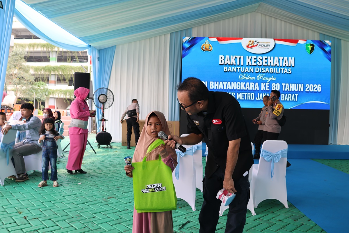 Galeri Dharma Sehat — Kegiatan bakti Kesehatan Bantuan Disabilitas