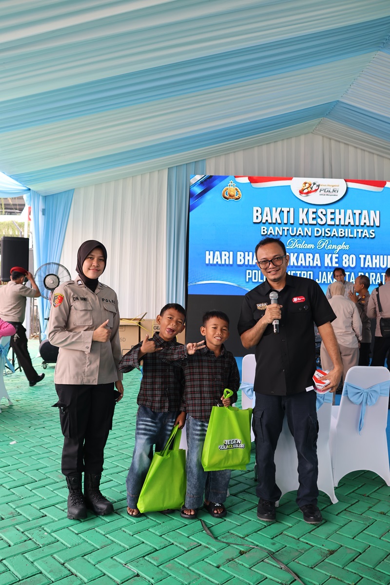 Galeri Dharma Sehat — Kegiatan bakti Kesehatan Bantuan Disabilitas