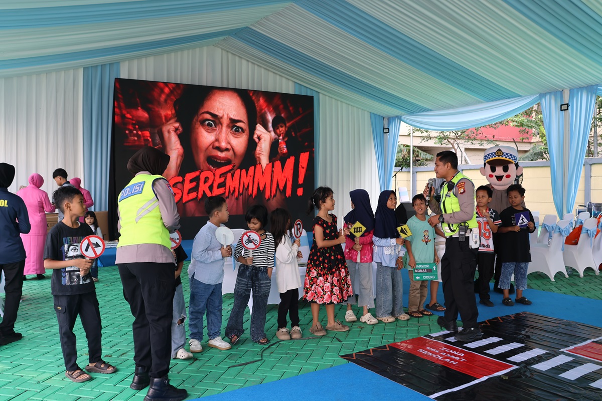 Galeri Dharma Sehat — Kegiatan bakti Kesehatan Bantuan Disabilitas